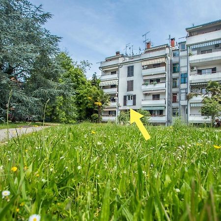 Caprice Studio Apartment Porec Exterior photo