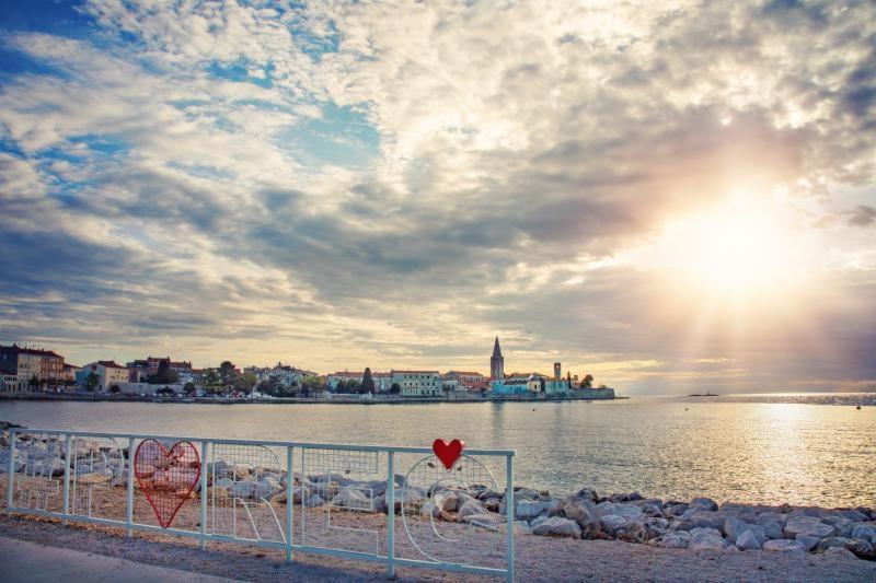 Caprice Studio Apartment Porec Exterior photo